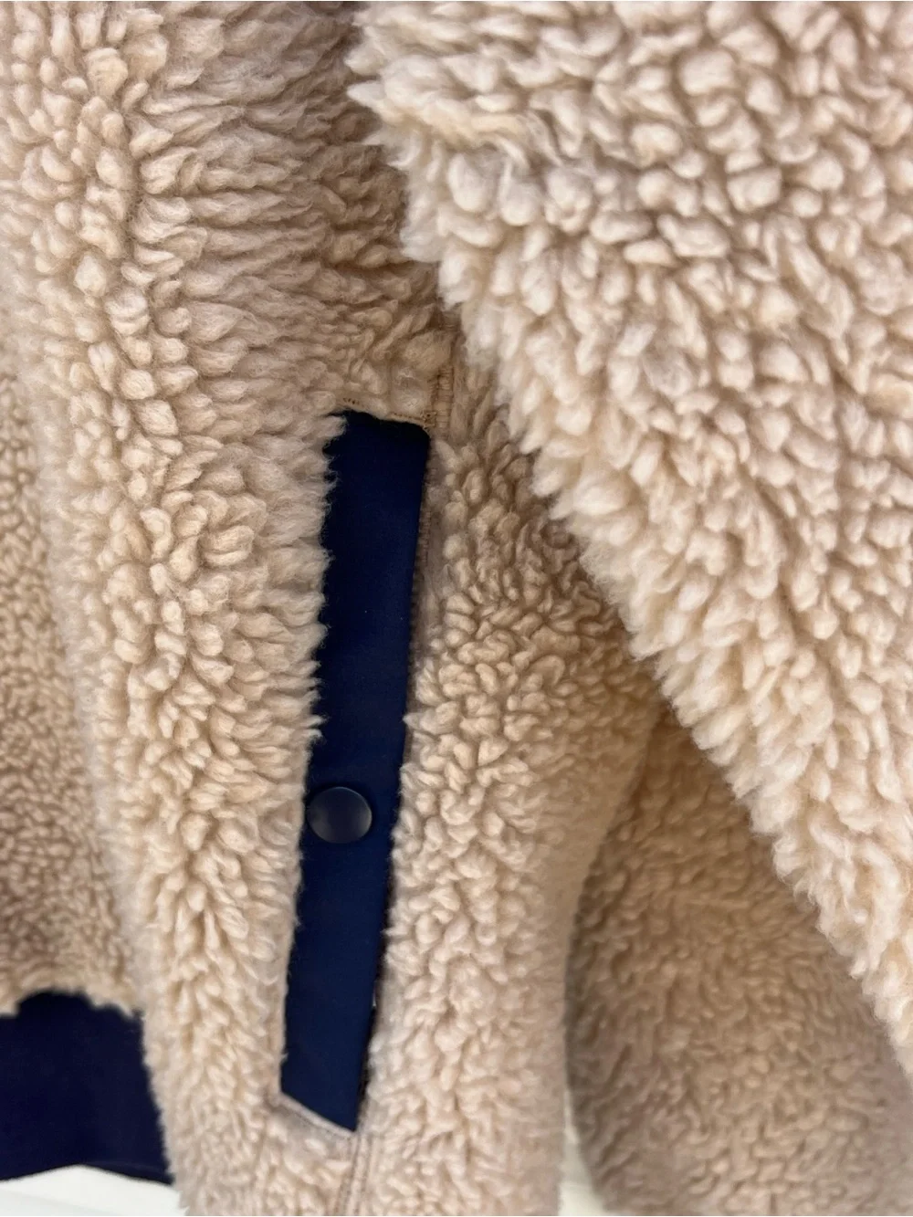 Men's J.crew Nordic Cozy Beige Sherpa Pullover sweater with Navy Trim M